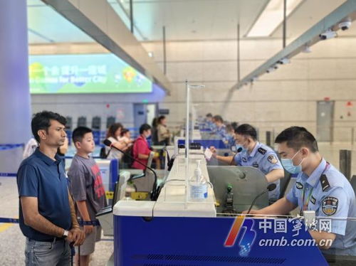 赴学热潮 宁波机场留学生出入境高峰创历史新高，较2019年同期翻倍